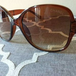 Authentic Womens CHANEL Sunglasses